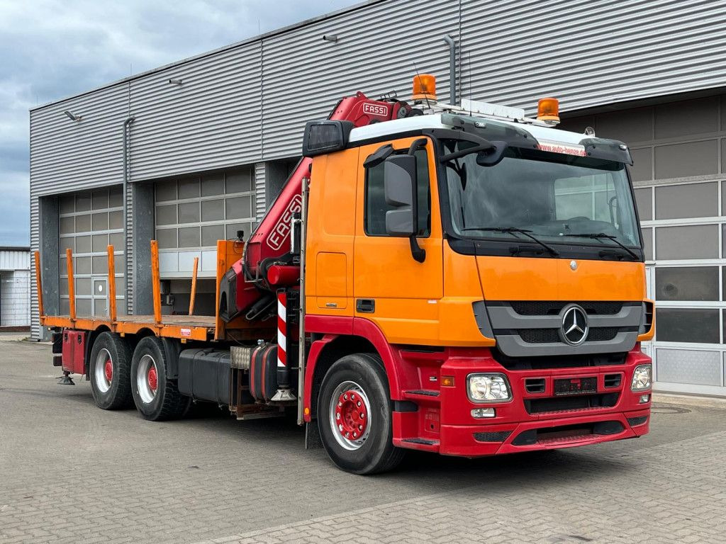 Mercedes-Benz Actros 2646 L 6x4 Pritsche Kran Fassi 450 45m/t Mercedes-Benz Actros 2646 L 6x4 Pritsche Kran Fassi 450 45m/t - Pritsche LKW, Autokran: das Bild 2 Mercedes-Benz Actros 2646 L 6x4 Pritsche Kran Fassi 450 45m/t Mercedes-Benz Actros 2646 L 6x4 Pritsche Kran Fassi 450 45m/t - Pritsche LKW, Autokran: das Bild 2