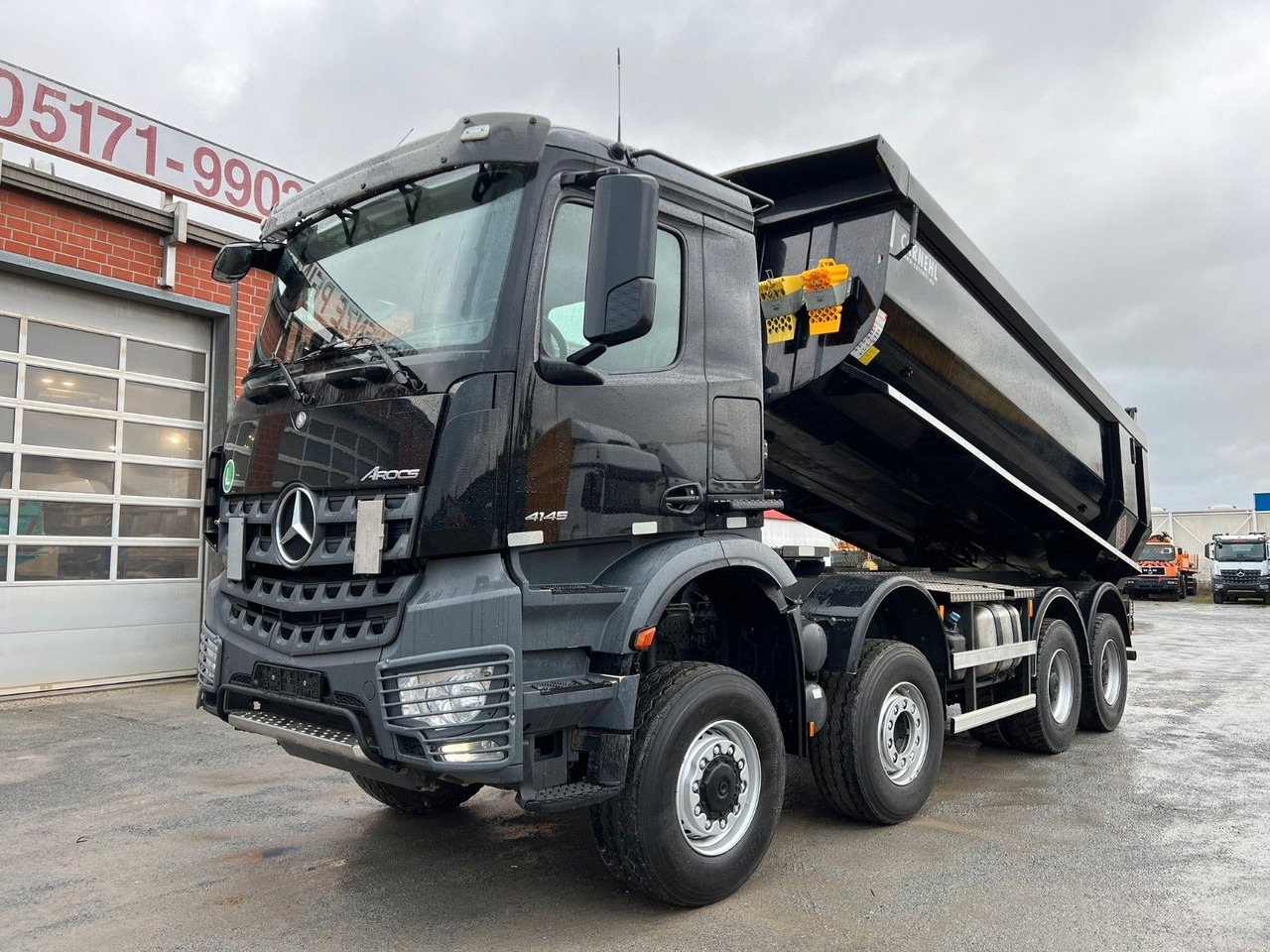 Mercedes-Benz Arocs 4145 8x6 Mudenkipper - Kipper: das Bild 1 Mercedes-Benz Arocs 4145 8x6 Mudenkipper - Kipper: das Bild 1