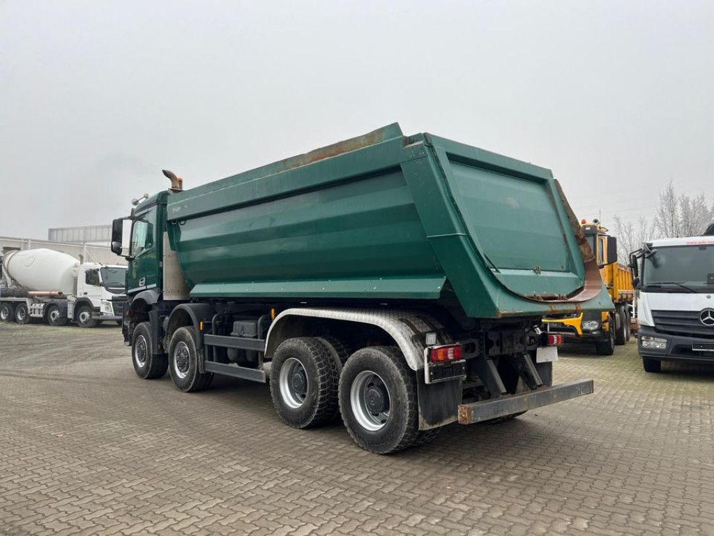 Mercedes-Benz Arocs 4145 8x8 4 Achs Muldenkipper Meiller - Kipper: das Bild 3 Mercedes-Benz Arocs 4145 8x8 4 Achs Muldenkipper Meiller - Kipper: das Bild 3