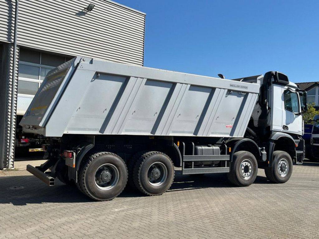 Mercedes-Benz Arocs 4153 8x6 4 Achs Muldenkipper Meiller - Kipper: das Bild 3 Mercedes-Benz Arocs 4153 8x6 4 Achs Muldenkipper Meiller - Kipper: das Bild 3