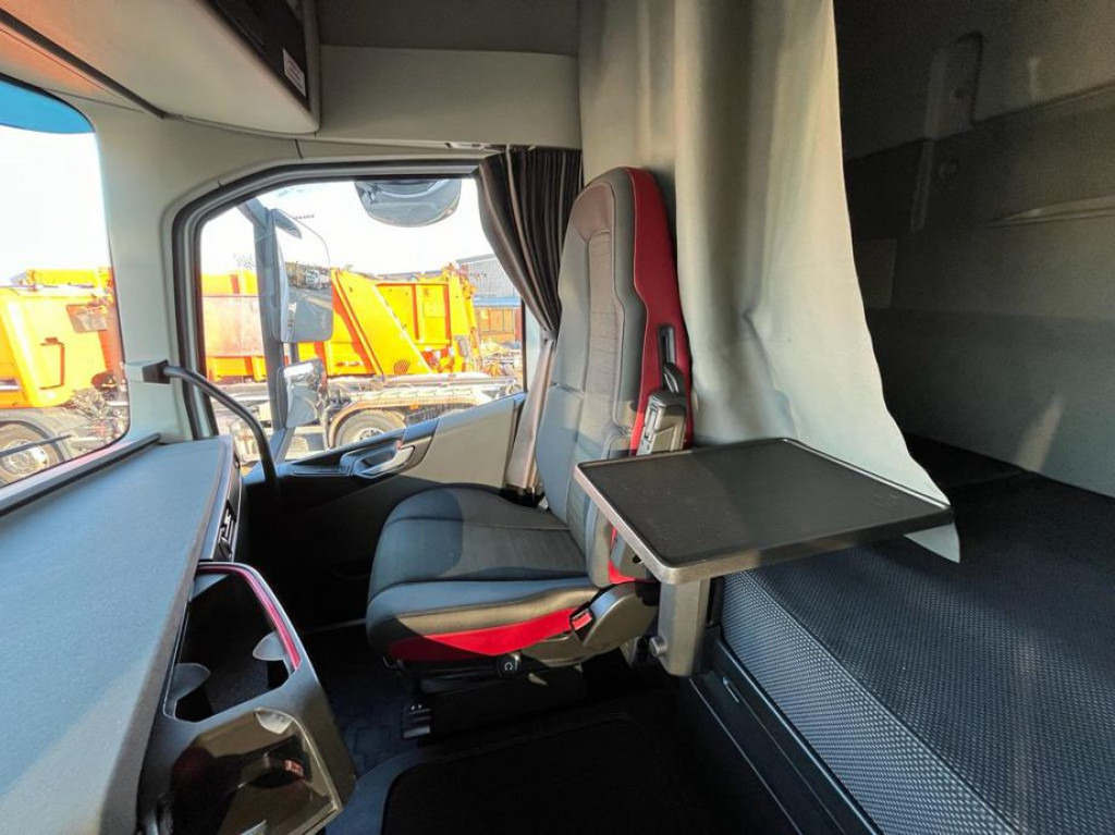 VOLVO (S) Truck FH 500 6x2 Abrollkipper Funkfernbedienung - Abrollkipper: das Bild 2 VOLVO (S) Truck FH 500 6x2 Abrollkipper Funkfernbedienung - Abrollkipper: das Bild 2