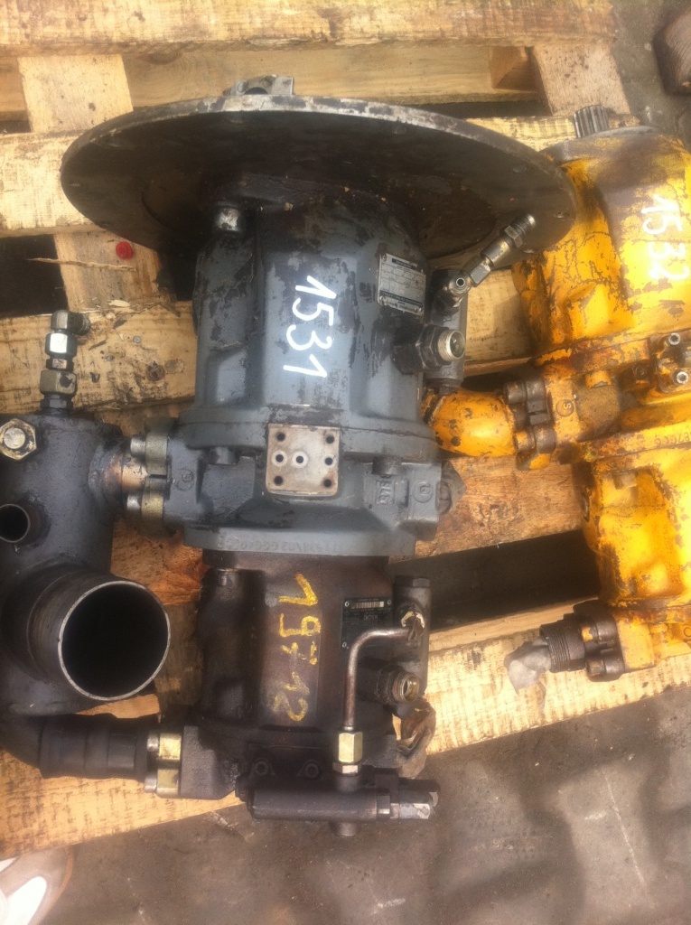 BRUENINGHAUS HYDRAULIK A10VO71FHD/31R-PSC12K02-S0184 940147 + A10VO28DFLR/31R-S0160 PSC12N00 00940142 - Hydraulikpumpe für Baumaschine: das Bild 1 BRUENINGHAUS HYDRAULIK A10VO71FHD/31R-PSC12K02-S0184 940147 + A10VO28DFLR/31R-S0160 PSC12N00 00940142 - Hydraulikpumpe für Baumaschine: das Bild 1