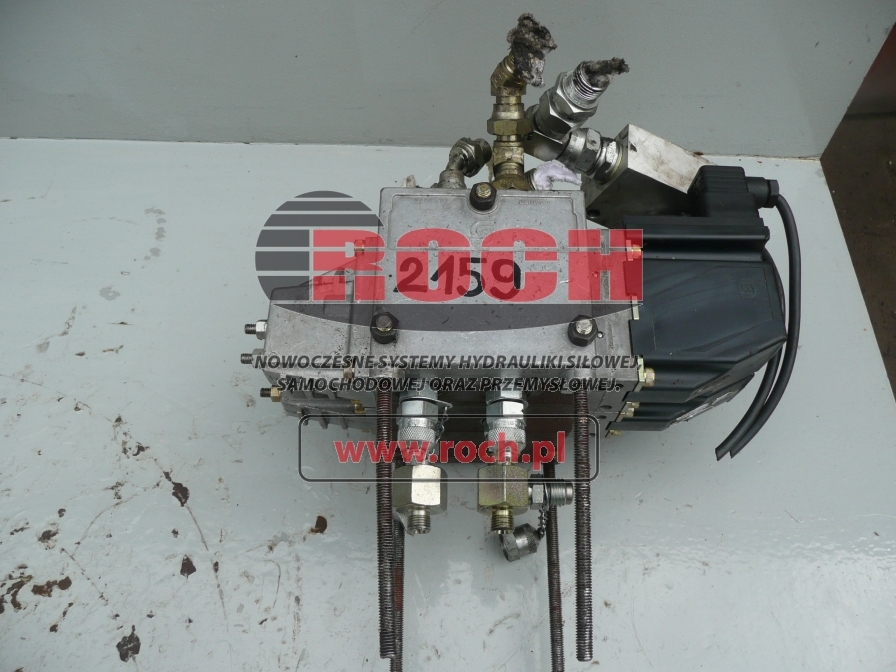 SAUER DANFOSS 157B6203 - 2 SEKCYJNY + CEWKA 12VDC 157B4216 + 157B5110 0408F038983 + KOŚĆ FAV OP 09-A2 - Hydraulik ventil für Baumaschine: das Bild 1 SAUER DANFOSS 157B6203 - 2 SEKCYJNY + CEWKA 12VDC 157B4216 + 157B5110 0408F038983 + KOŚĆ FAV OP 09-A2 - Hydraulik ventil für Baumaschine: das Bild 1