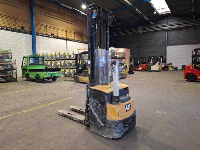 Caterpillar NSP16N2 - Hochhubwagen: das Bild 1 Caterpillar NSP16N2 - Hochhubwagen: das Bild 1