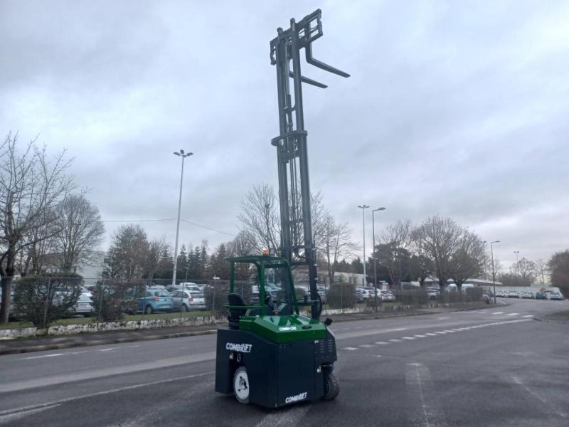 Combilift CBE3000 - Vierwegstapler: das Bild 2 Combilift CBE3000 - Vierwegstapler: das Bild 2