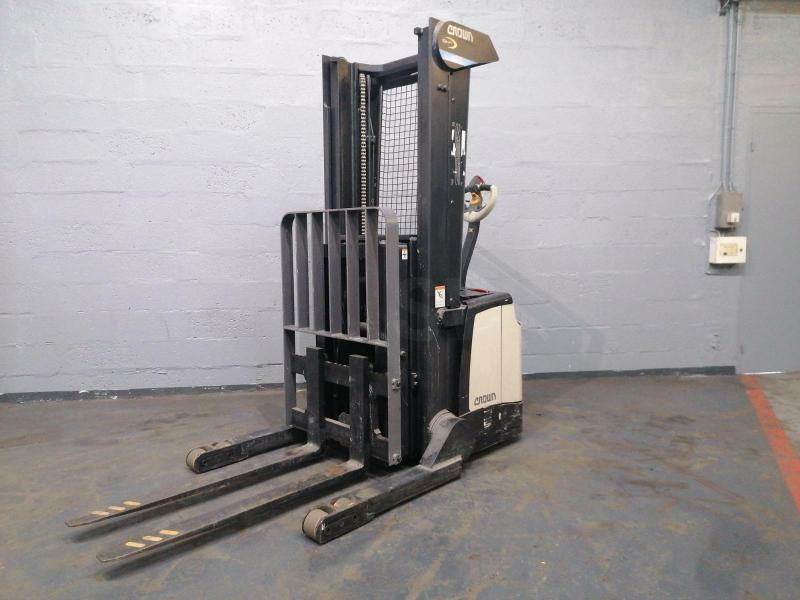 Crown SHR5520-1.1 - Hochhubwagen: das Bild 2 Crown SHR5520-1.1 - Hochhubwagen: das Bild 2