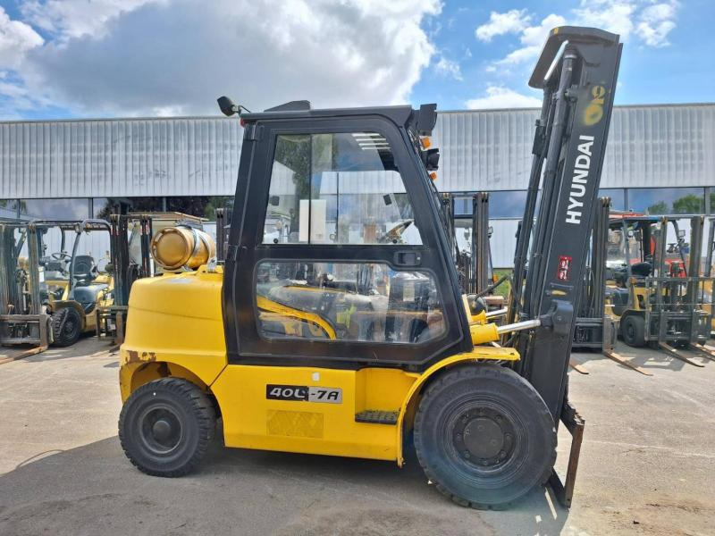 Hyundai 40L-7A - Treibgasstapler: das Bild 3 Hyundai 40L-7A - Treibgasstapler: das Bild 3