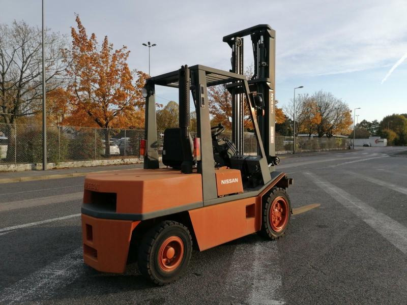 Nissan EGH02A30U - Dieselstapler: das Bild 4 Nissan EGH02A30U - Dieselstapler: das Bild 4