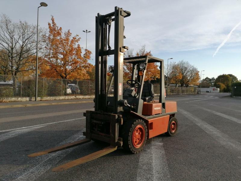 Nissan EGH02A30U - Dieselstapler: das Bild 2 Nissan EGH02A30U - Dieselstapler: das Bild 2