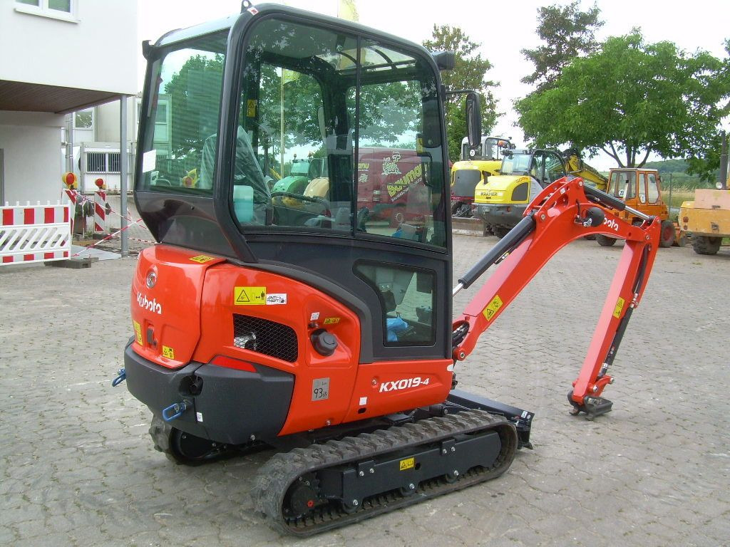 Kubota KX 019-4, BJ 23, 3 BH, Kabine, SW MS01 - Minibagger: das Bild 4 Kubota KX 019-4, BJ 23, 3 BH, Kabine, SW MS01 - Minibagger: das Bild 4