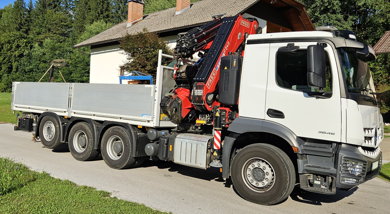 MERCEDES-BENZ Hiab Palfinger Fassi F545-6 JIB L426 - Pritsche LKW: das Bild 2 MERCEDES-BENZ Hiab Palfinger Fassi F545-6 JIB L426 - Pritsche LKW: das Bild 2