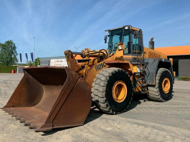 CASE 921C Radlader 25,5 Ton *Schaufel 4.1 m³ - Radlader: das Bild 1 CASE 921C Radlader 25,5 Ton *Schaufel 4.1 m³ - Radlader: das Bild 1