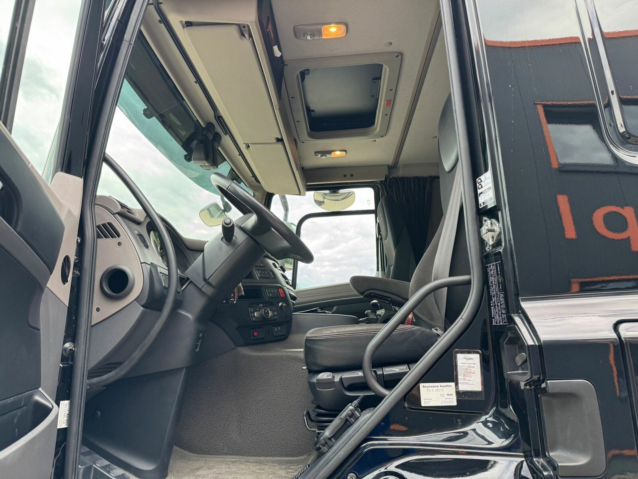 DAF CF 450 FAN 6x2 Pritsche mit Kran HIAB 188 E-6 - Leasing DAF CF 450 FAN 6x2 Pritsche mit Kran HIAB 188 E-6: das Bild 9