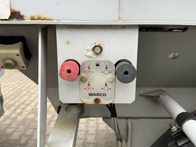 Liebherr Betonmischer Concrete Auflieger 10 m³ - Fahrmischer: das Bild 5 Liebherr Betonmischer Concrete Auflieger 10 m³ - Fahrmischer: das Bild 5