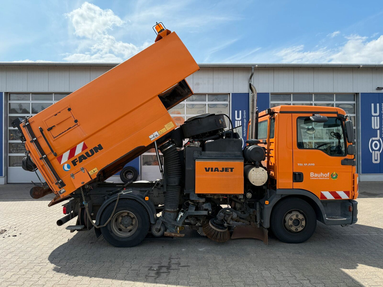 MAN 12.220 4x2 BL Kehrmaschine Viajet 5RHS - Kehrmaschine: das Bild 3 MAN 12.220 4x2 BL Kehrmaschine Viajet 5RHS - Kehrmaschine: das Bild 3