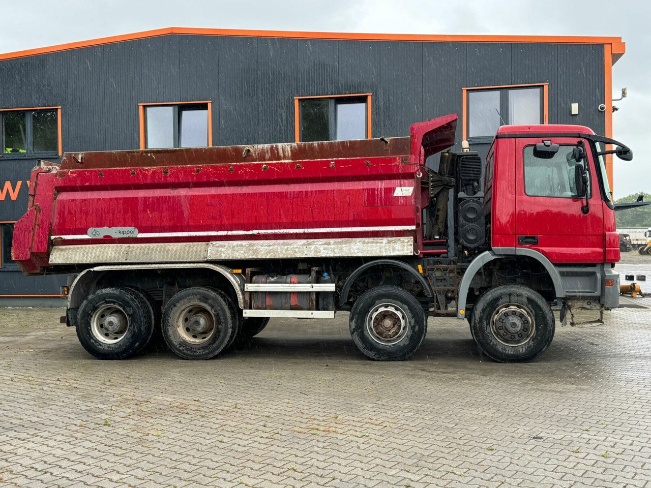 Mercedes-Benz ACTROS 4141 EURO4 8x6 Muldenkipper - Kipper: das Bild 4 Mercedes-Benz ACTROS 4141 EURO4 8x6 Muldenkipper - Kipper: das Bild 4