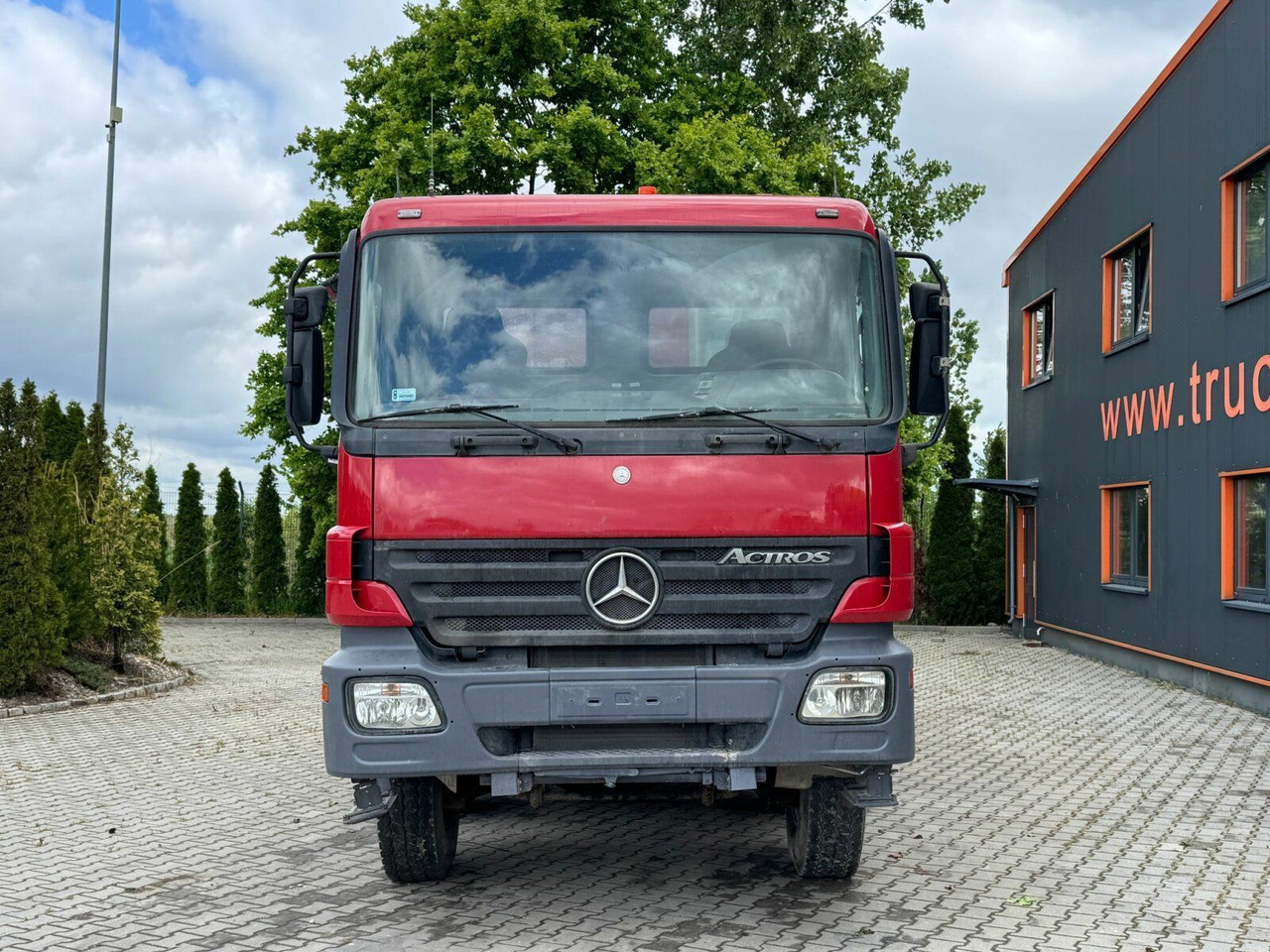 Mercedes-Benz ACTROS 4141 EURO4 8x8 Muldenkipper - Kipper: das Bild 3 Mercedes-Benz ACTROS 4141 EURO4 8x8 Muldenkipper - Kipper: das Bild 3