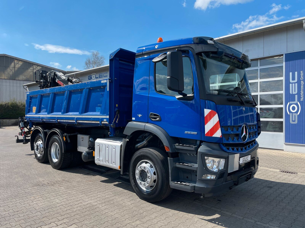 Mercedes-Benz AROCS 2536 6x2*4 Kipper Kran HIAB - Autokran: das Bild 1 Mercedes-Benz AROCS 2536 6x2*4 Kipper Kran HIAB - Autokran: das Bild 1