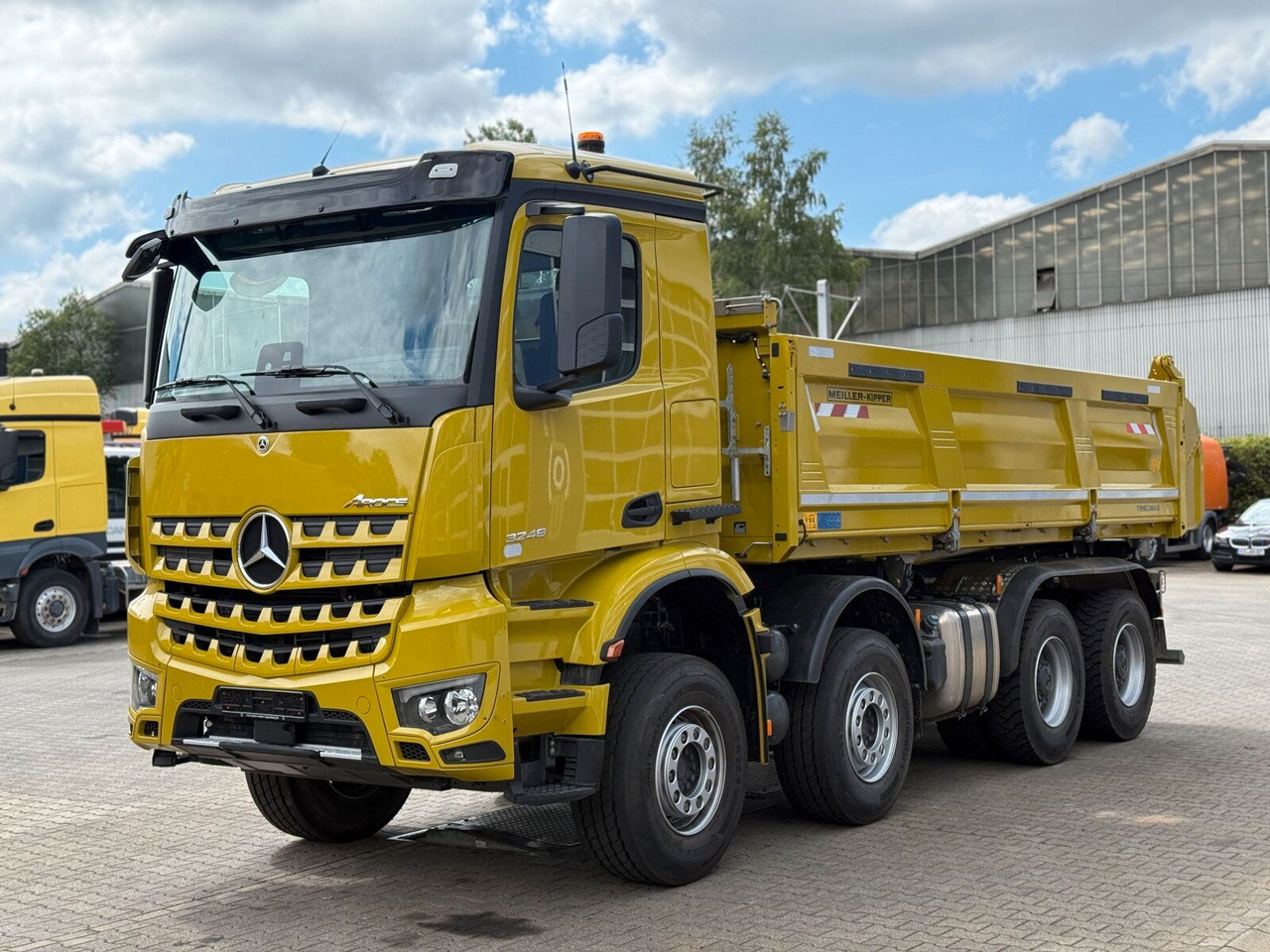 Kipper Mercedes-Benz AROCS 3248 8x4 Euro 6 Meiller Kipper Bordmatik: das Bild 6