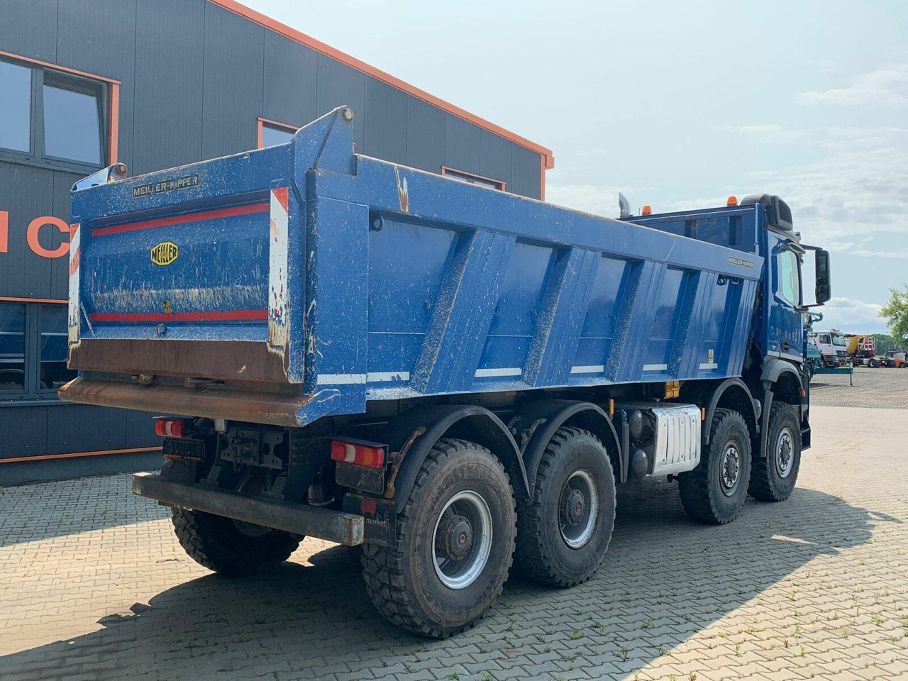 Mercedes-Benz AROCS 4145 8x8 EURO6 Muldenkipper TOP! - Kipper: das Bild 5 Mercedes-Benz AROCS 4145 8x8 EURO6 Muldenkipper TOP! - Kipper: das Bild 5