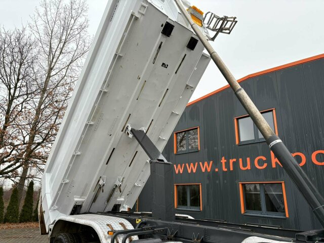 Mercedes-Benz AROCS 4145 8x8 Meiller Muldenkipper - Kipper: das Bild 3 Mercedes-Benz AROCS 4145 8x8 Meiller Muldenkipper - Kipper: das Bild 3