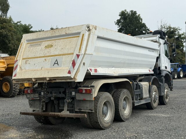 Kipper Mercedes-Benz AROCS 4145 8x8 Meiller Muldenkipper: das Bild 10