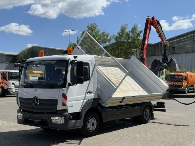 Mercedes-Benz ATEGO 818 4x2 Euro 6 Kipper Kran FASSI F65B.0.22 - Kipper Transporter: das Bild 4 Mercedes-Benz ATEGO 818 4x2 Euro 6 Kipper Kran FASSI F65B.0.22 - Kipper Transporter: das Bild 4