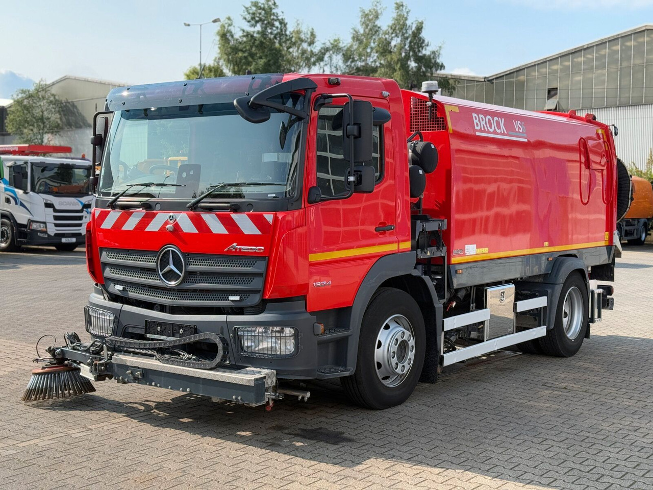 Mercedes-Benz Atego 1324 4x2 Kehrmaschine BROCK HD Anlage - Kehrmaschine: das Bild 2 Mercedes-Benz Atego 1324 4x2 Kehrmaschine BROCK HD Anlage - Kehrmaschine: das Bild 2