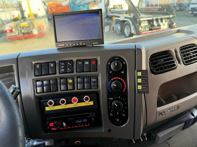 Renault Premium Lander Pritsche mit Kran FASSI - Autokran, Pritsche LKW: das Bild 3 Renault Premium Lander Pritsche mit Kran FASSI - Autokran, Pritsche LKW: das Bild 3