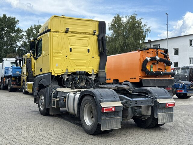 Sattelzugmaschine Mercedes-Benz AROCS 1846 4x4 HAD Euro 6 Kipphydraulik: das Bild 11