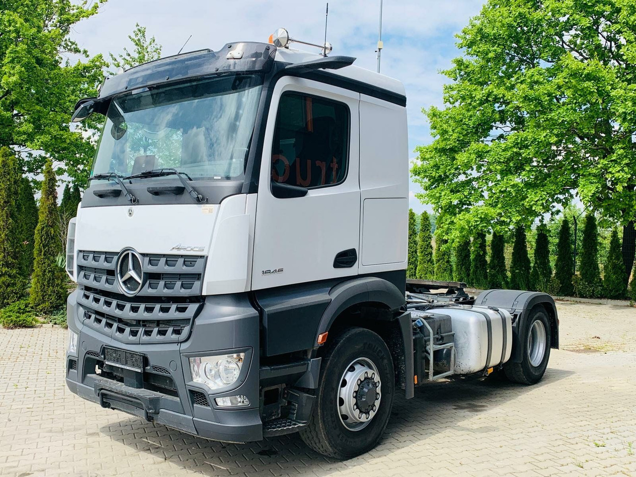 Mercedes-Benz Arocs 1846 LS 4x4 HAD *Kipphyd. Euro6 Blatt/Luft - Sattelzugmaschine: das Bild 2 Mercedes-Benz Arocs 1846 LS 4x4 HAD *Kipphyd. Euro6 Blatt/Luft - Sattelzugmaschine: das Bild 2