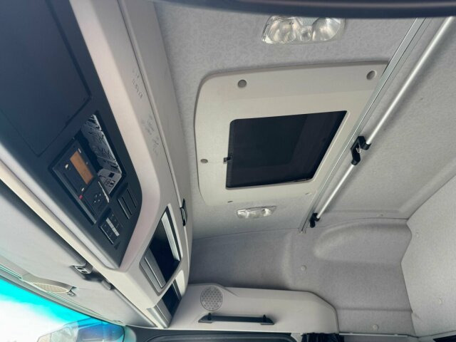 Mercedes-Benz Arocs 2142 4x4H SZM Euro 6 Kipphydraulik - Sattelzugmaschine: das Bild 2 Mercedes-Benz Arocs 2142 4x4H SZM Euro 6 Kipphydraulik - Sattelzugmaschine: das Bild 2