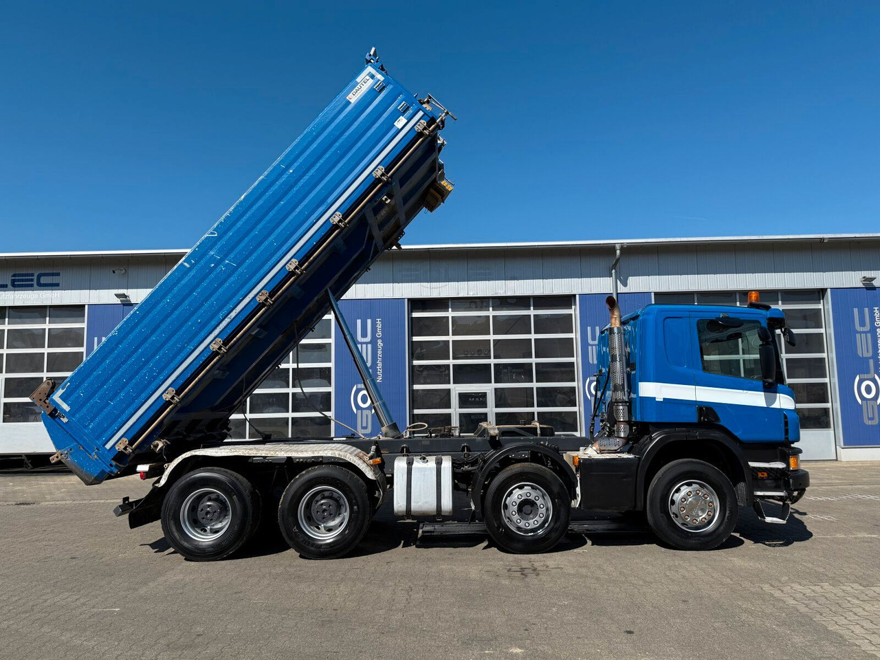 Scania P 410 8x4 Dreiseitenkipper DAUTEL - Kipper: das Bild 4 Scania P 410 8x4 Dreiseitenkipper DAUTEL - Kipper: das Bild 4