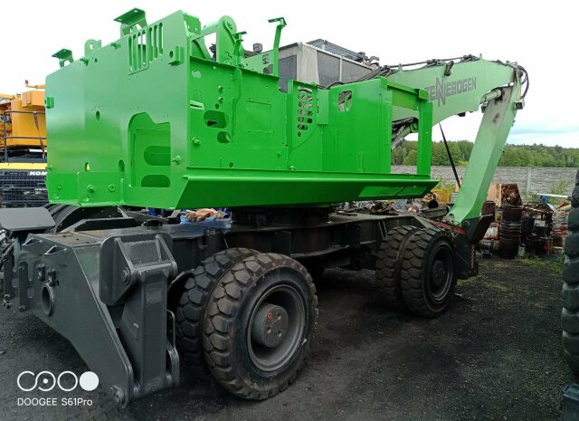 Sennebogen 818-E Umschlagbagger - 83 Ton - mit Greifer - Mobilbagger: das Bild 3 Sennebogen 818-E Umschlagbagger - 83 Ton - mit Greifer - Mobilbagger: das Bild 3