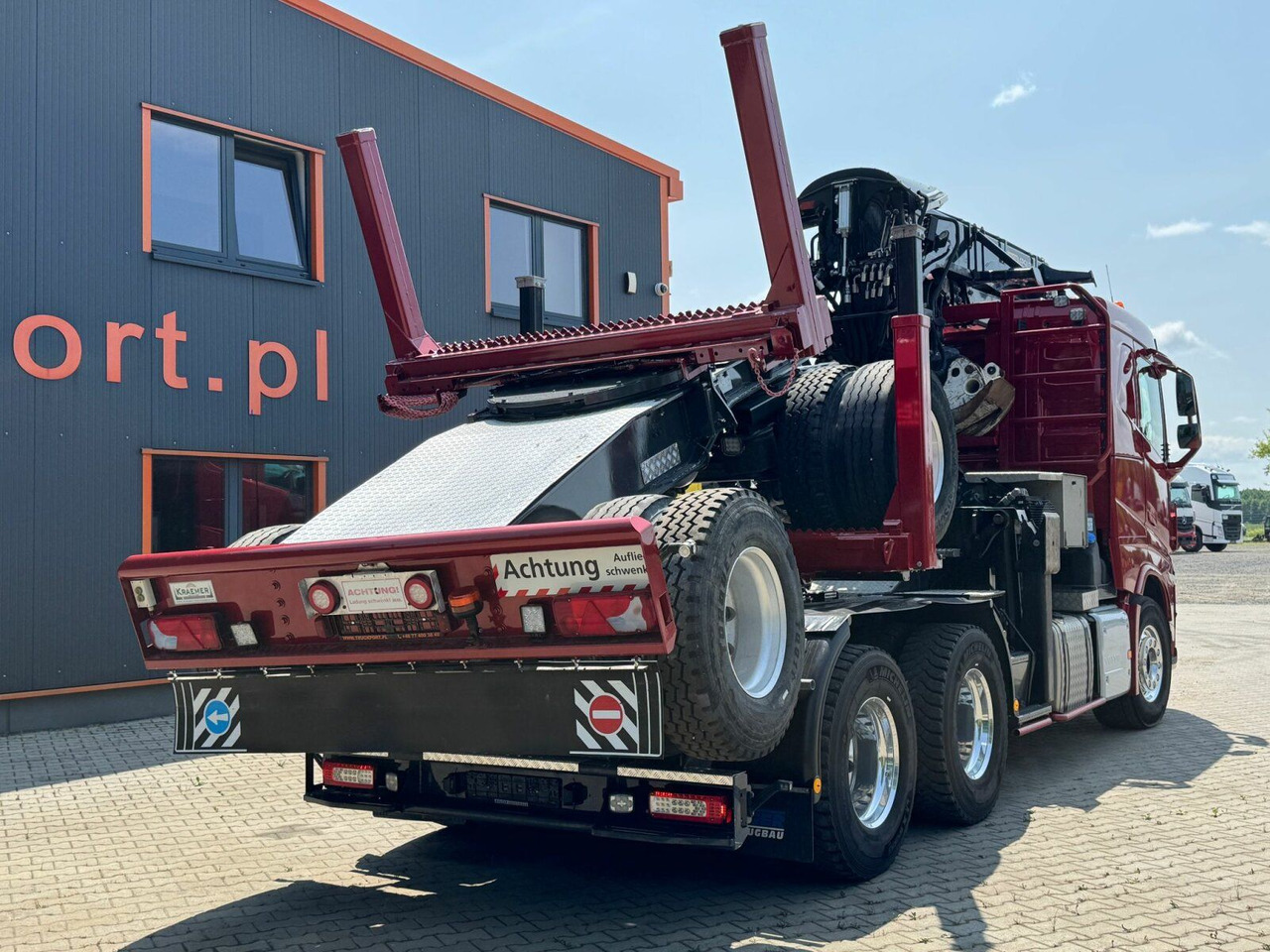 Volvo FH 550 6x4 Holztransporter Lang mit Kran Euro 6E - Holztransporter, Autokran: das Bild 5 Volvo FH 550 6x4 Holztransporter Lang mit Kran Euro 6E - Holztransporter, Autokran: das Bild 5