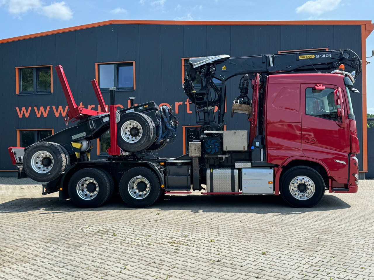 Volvo FH 550 6x4 Holztransporter Lang mit Kran Euro 6E - Holztransporter, Autokran: das Bild 3 Volvo FH 550 6x4 Holztransporter Lang mit Kran Euro 6E - Holztransporter, Autokran: das Bild 3