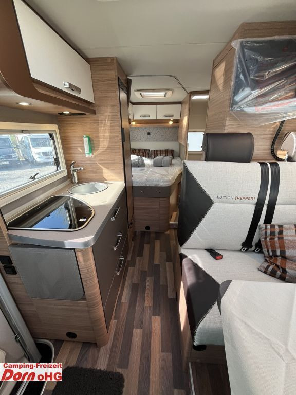 Teilintegriertes Wohnmobil Weinsberg CaraCompact 600 MF EDITION [PEPPER] Care-Drive-P: das Bild 14