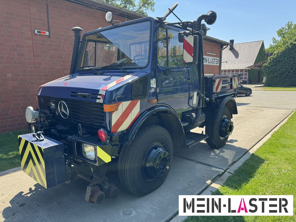 Mercedes-Benz U 1600 Zweiweg ZW 100 AHK 600t nur 14.084 km - LKW: das Bild 2 Mercedes-Benz U 1600 Zweiweg ZW 100 AHK 600t nur 14.084 km - LKW: das Bild 2