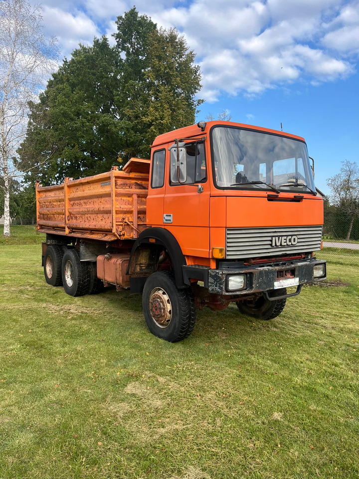IVECO Magirus 260-30 - Kipper: das Bild 1 IVECO Magirus 260-30 - Kipper: das Bild 1