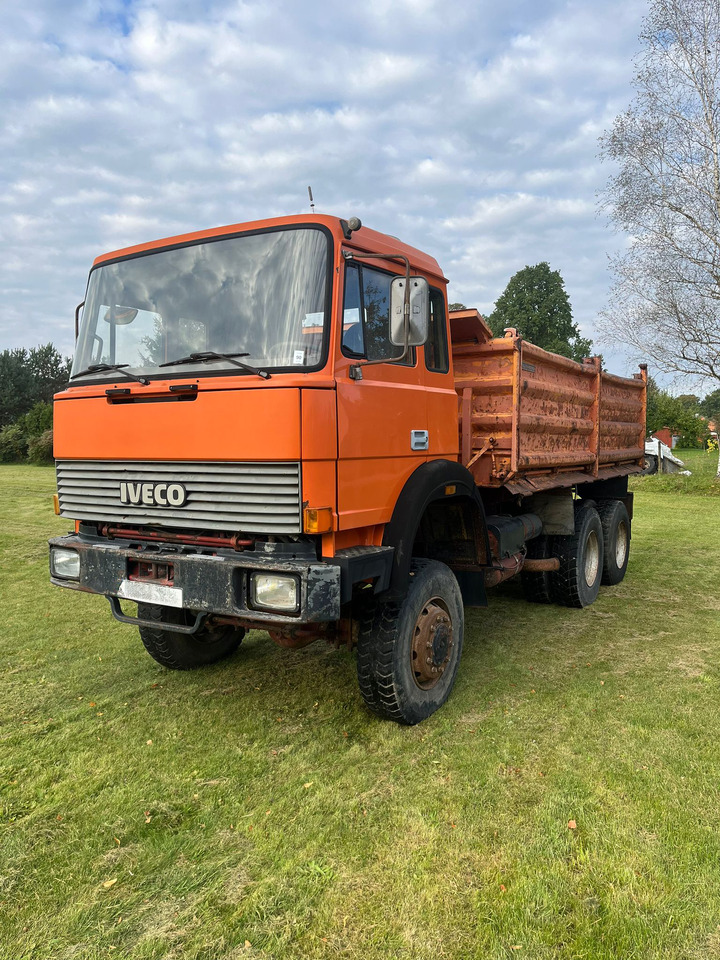 IVECO Magirus 260-30 - Kipper: das Bild 3 IVECO Magirus 260-30 - Kipper: das Bild 3