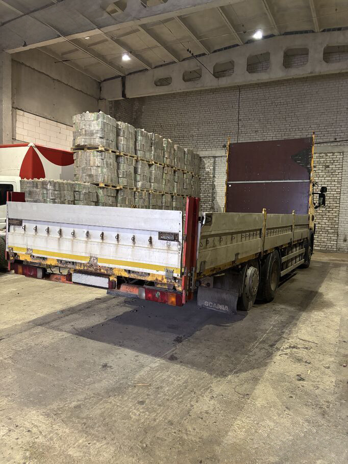 SCANIA R124.420 - Pritsche LKW: das Bild 4 SCANIA R124.420 - Pritsche LKW: das Bild 4