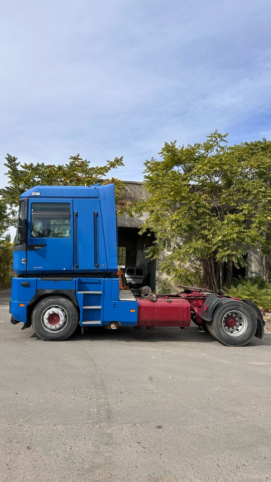 RENAULT Magnum 470 | ID1613S - Sattelzugmaschine: das Bild 5 RENAULT Magnum 470 | ID1613S - Sattelzugmaschine: das Bild 5
