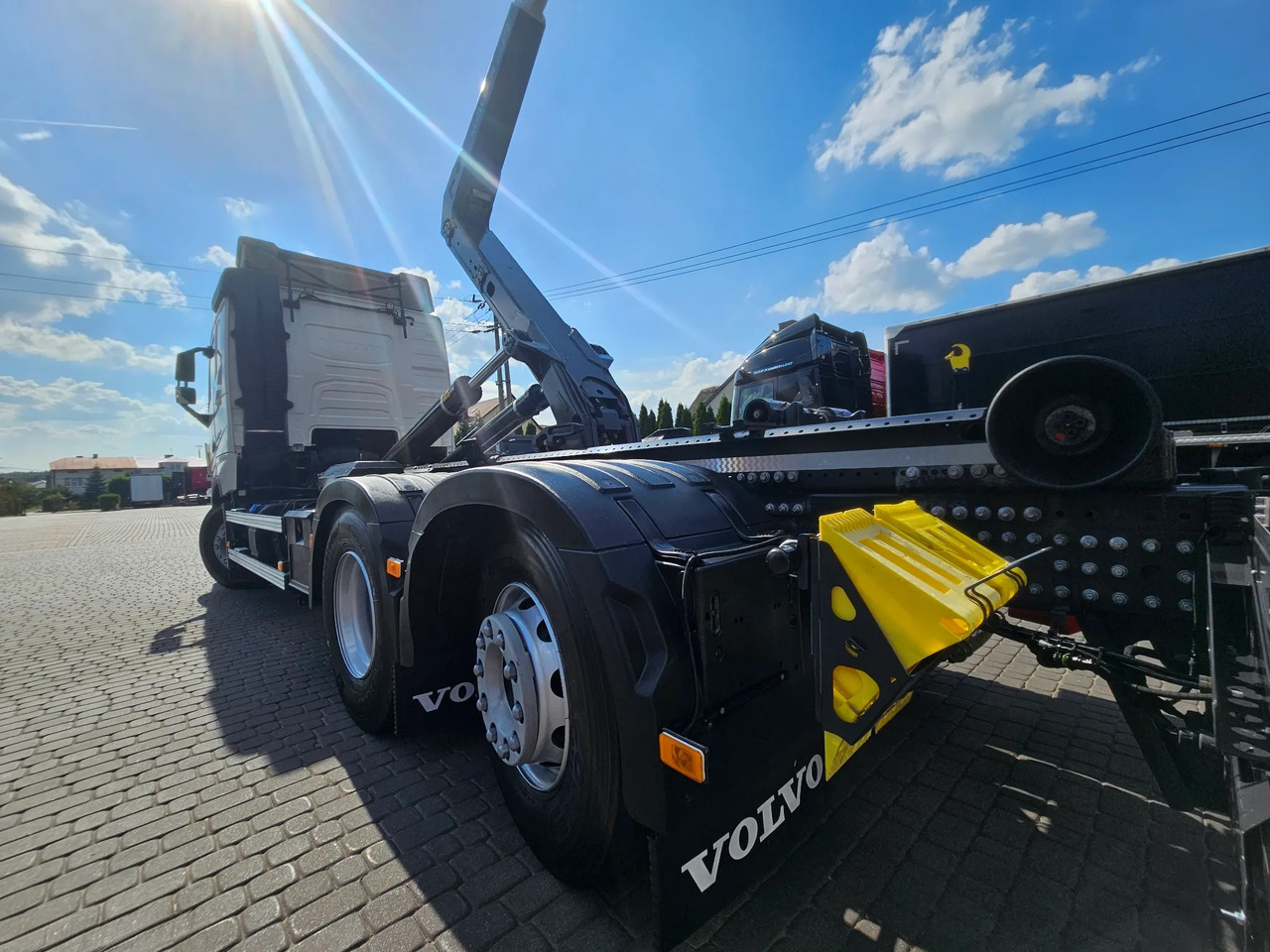 Abrollkipper VOLVO FH500: das Bild 11
