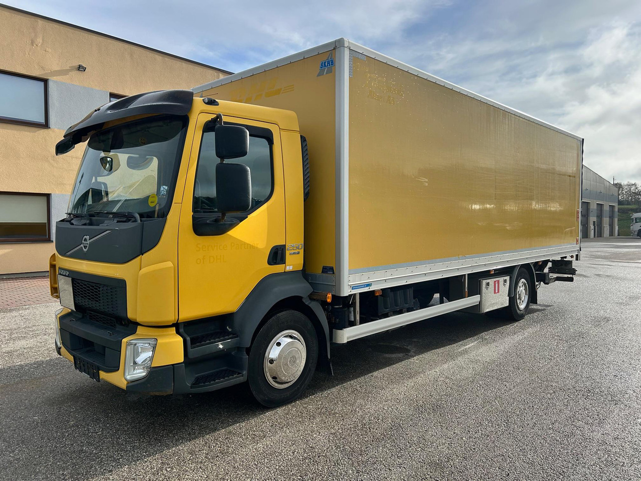 VOLVO FL250 - Koffer LKW: das Bild 3 VOLVO FL250 - Koffer LKW: das Bild 3