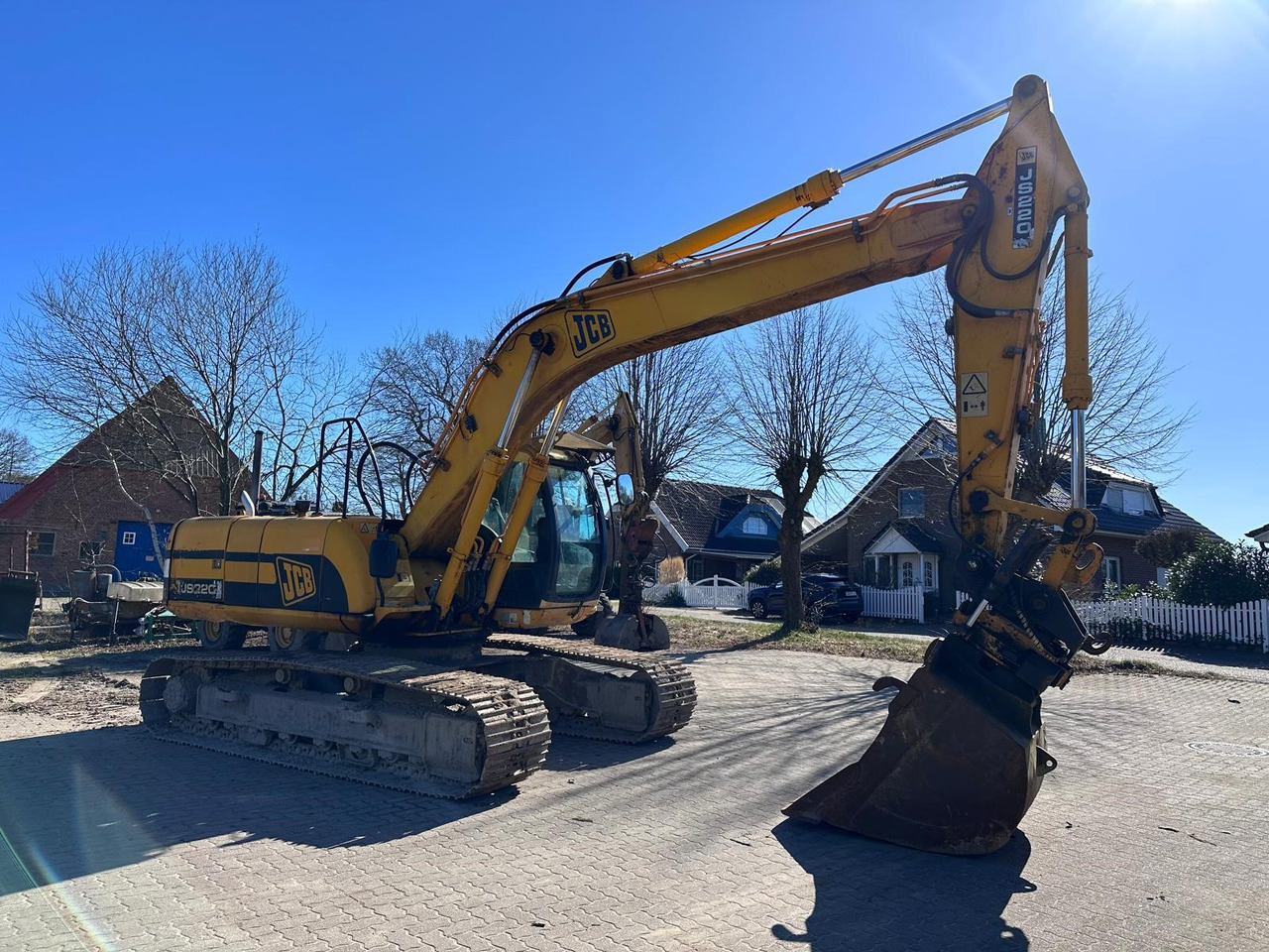 JCB JS 220 LC ISUZU Turbo 175 Hp Rototilt Klima - Kettenbagger: das Bild 1 JCB JS 220 LC ISUZU Turbo 175 Hp Rototilt Klima - Kettenbagger: das Bild 1
