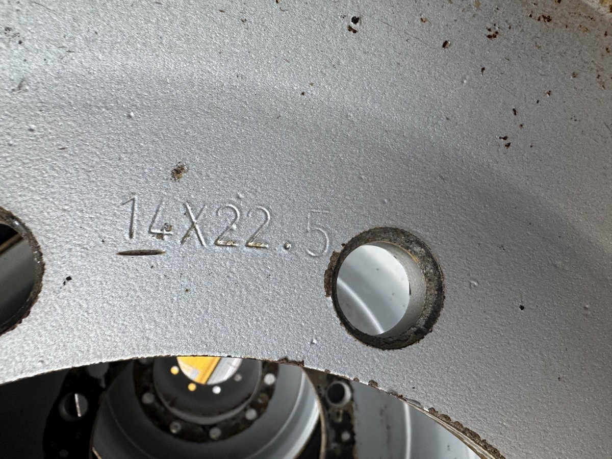 MITAS 445 / 65 R 22.5 Kompletträder - Complet tires - Reifen für Mobilbagger: das Bild 5 MITAS 445 / 65 R 22.5 Kompletträder - Complet tires - Reifen für Mobilbagger: das Bild 5