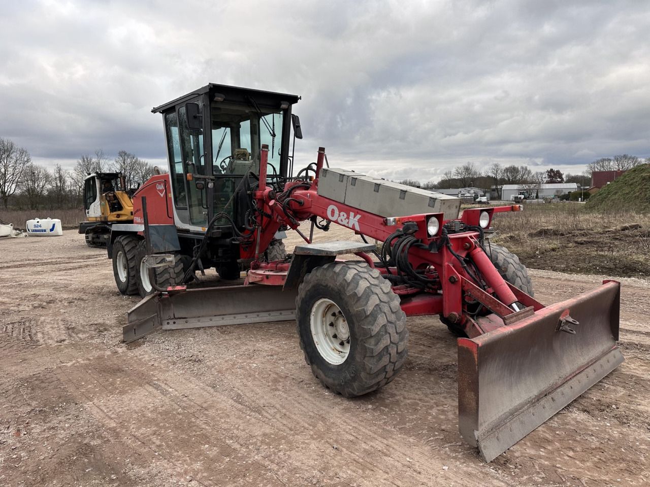 NEW HOLLAND F 106.5 - 6x6 Laser Topcon- Klima Cummins 6 Zyl. - Grader: das Bild 4 NEW HOLLAND F 106.5 - 6x6 Laser Topcon- Klima Cummins 6 Zyl. - Grader: das Bild 4