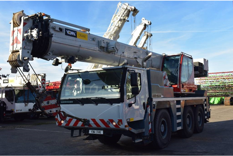 Liebherr LTM 1050-3.1 - All-Terrain Kran: das Bild 2 Liebherr LTM 1050-3.1 - All-Terrain Kran: das Bild 2