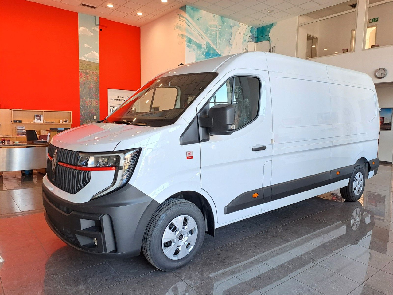 Renault Master L3H2 150 - NAV Klimaaut. Holzb. 270° - Kastenwagen: das Bild 1 Renault Master L3H2 150 - NAV Klimaaut. Holzb. 270° - Kastenwagen: das Bild 1
