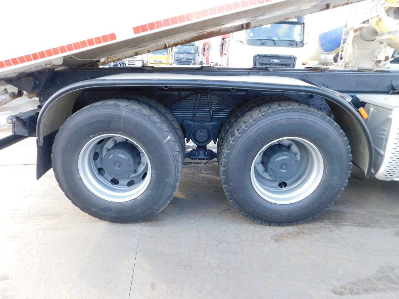 Kipper Iveco Ad410t: das Bild 7